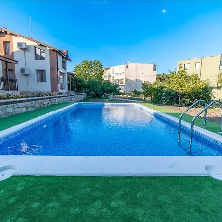Smokinite 2 - Pool And Bbq Near The Casa vacanze